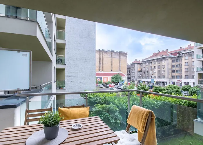 Very - Free Parking - Sunny Balcony 부다페스트