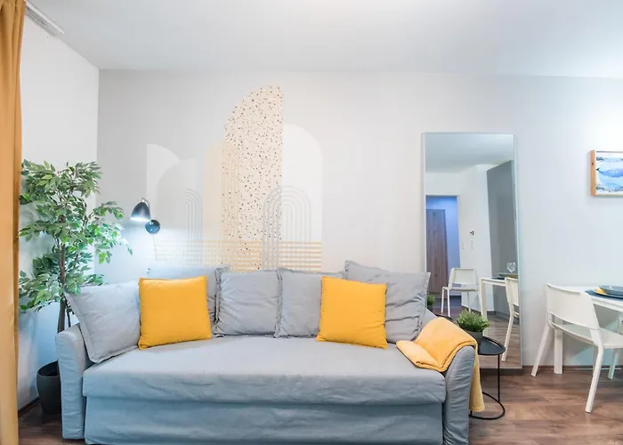 Very - Free Parking - Sunny Balcony Daire Budapeşte