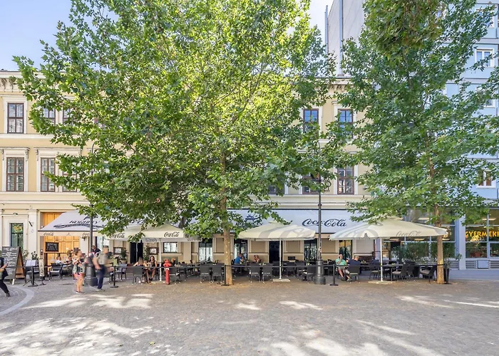 Daire Very - Free Parking - Sunny Balcony