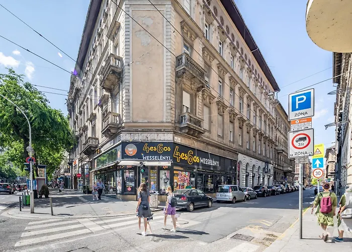 Daire Very - Free Parking - Sunny Balcony Budapeşte