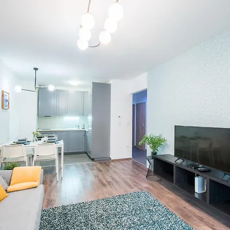 Apartmán Very - Free Parking - Sunny Balcony *